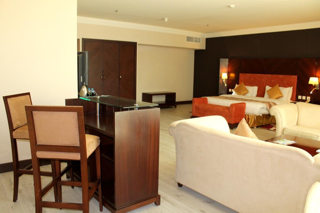 Amt Mena Aparthotel Doha Kültér fotó